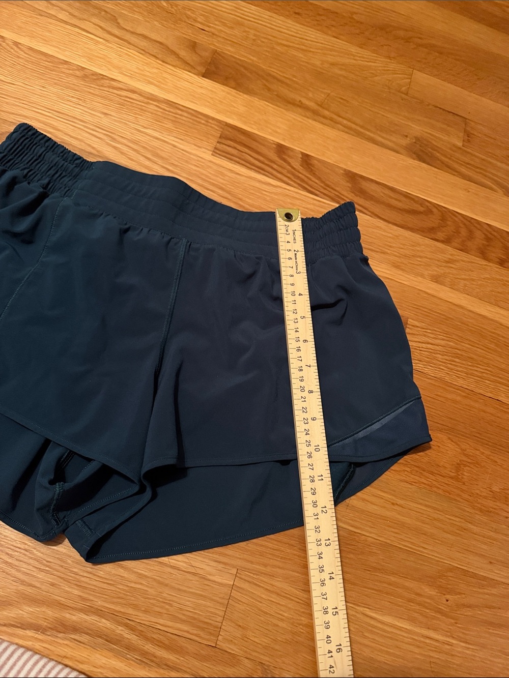 lululemon athletica hotty hot dark teal Blue Run Shorts - Picture 3 of 6